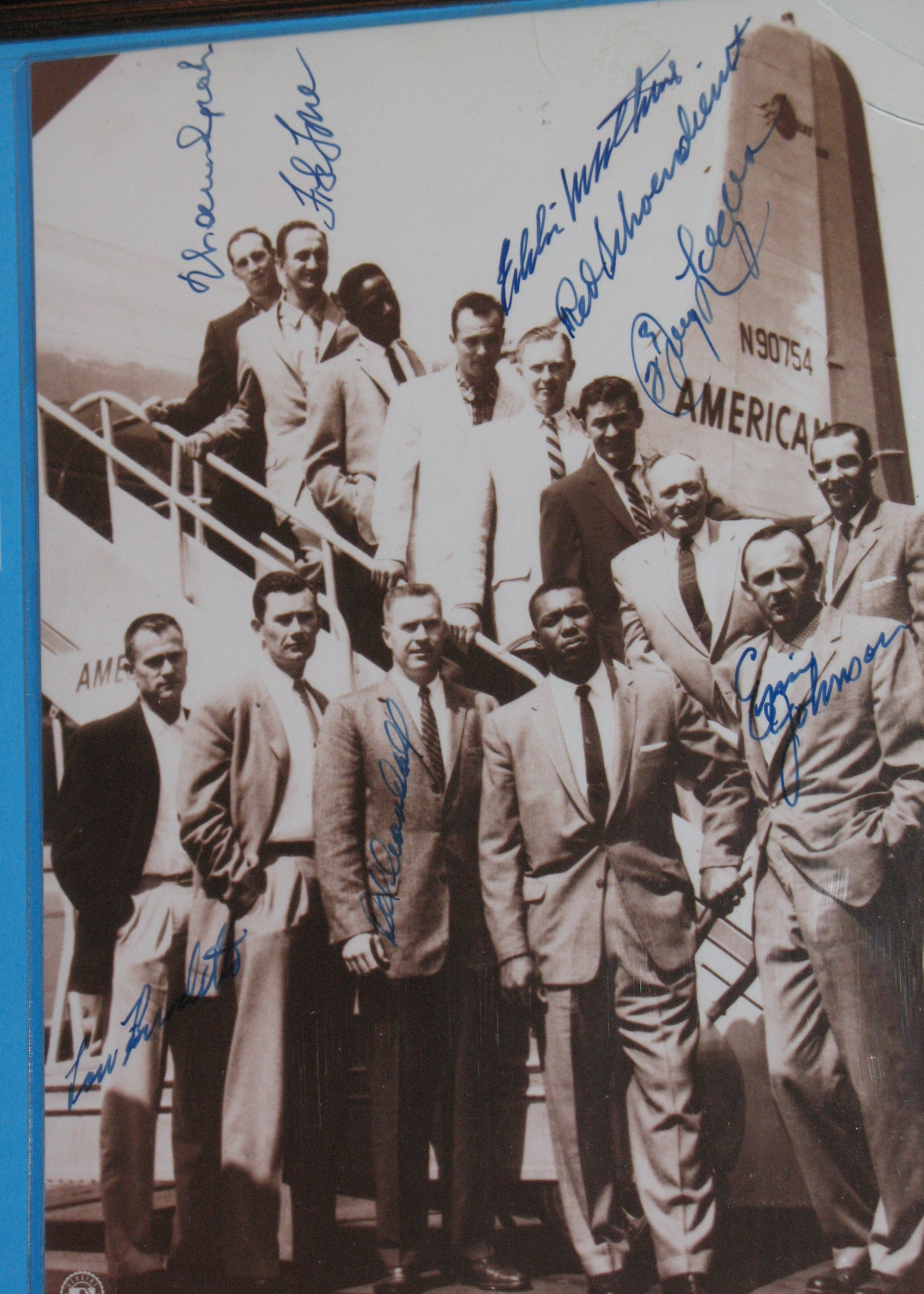 Braves boarding an airplane