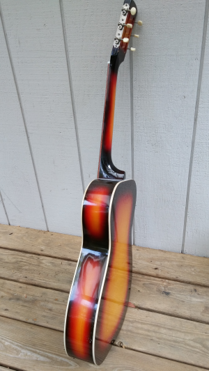 Dobro Model 60-8 - side view